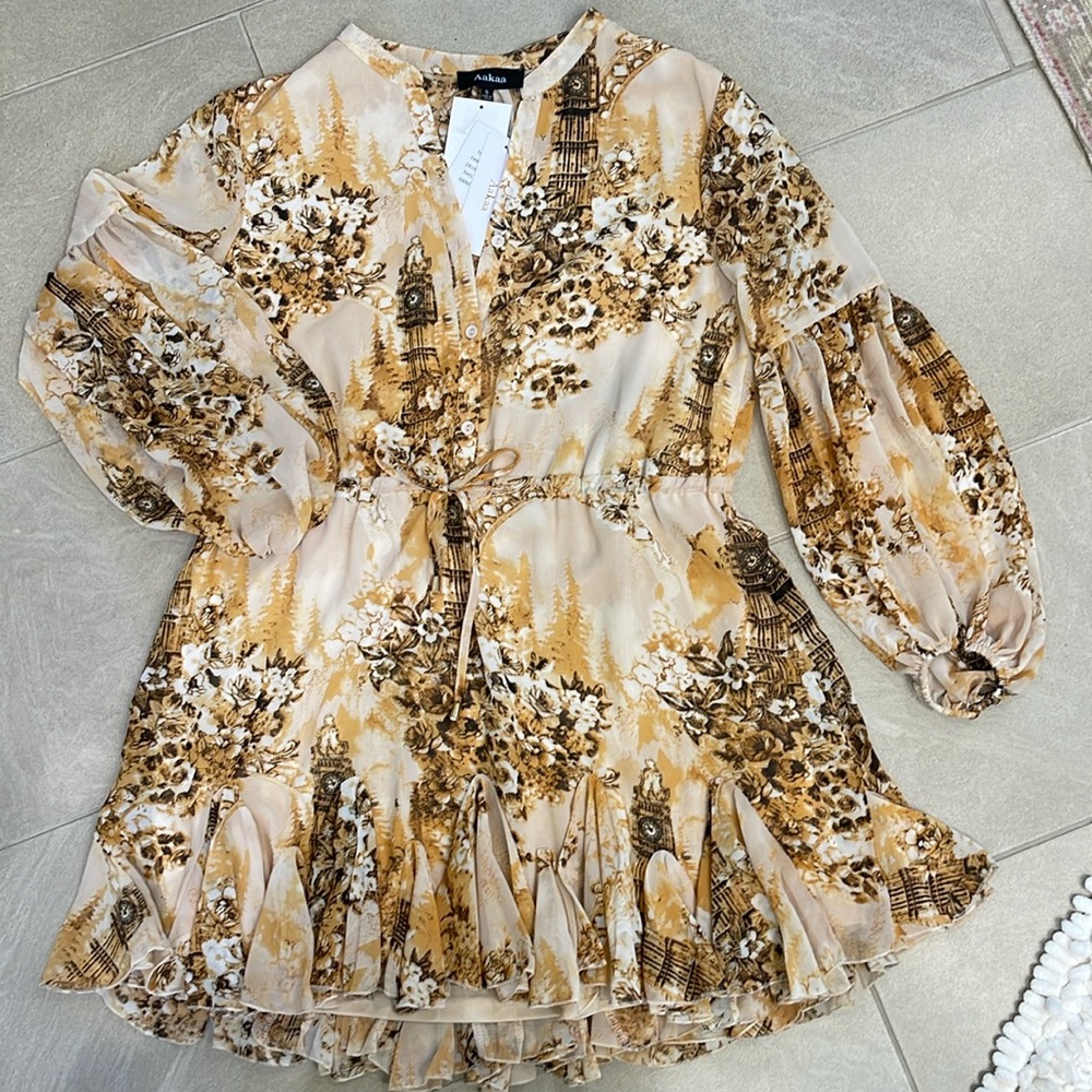 Aakaa Dress